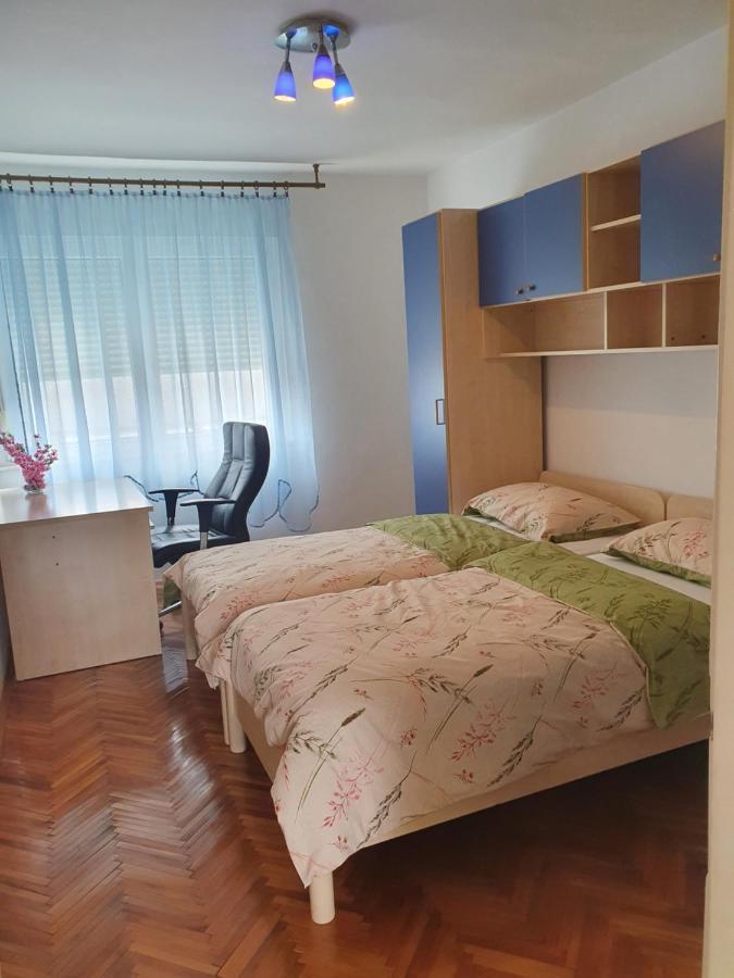 Apartman Noa Knin Exteriér fotografie