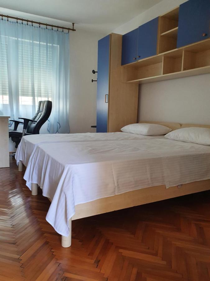 Apartman Noa Knin Exteriér fotografie